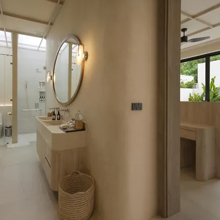 Eden Resort & Villas Phuket Patong Exterior photo