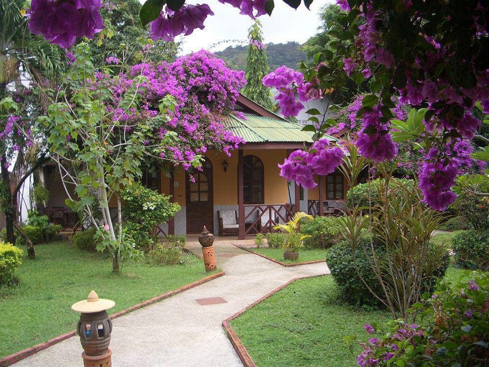 Eden & Phuket Station touristique